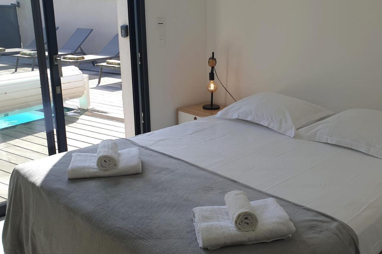 לצ'י Villa Rossa 6 Pers Dans Residence Avec Piscine Chauffee Privee מראה חיצוני תמונה